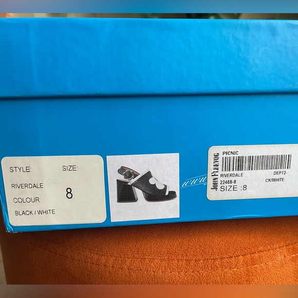 John Fluevog slingback platforms - Picture 11 of 12